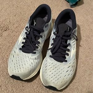 Mizuno Wave Sneakers 8.5